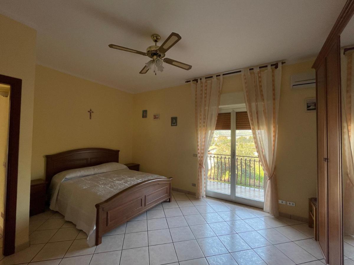 Pipa'S Suntrap Apartment Taormina Exterior foto